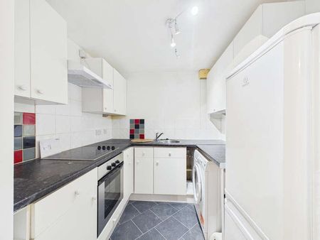 Barkus Way, Stokenchurch, Buckinghamshire, HP14 - Photo 5