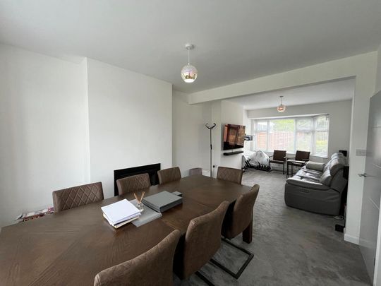 3 bedroom semi-detached house to rent - Photo 1