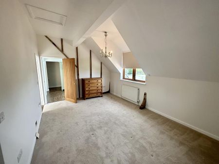 Available 3 Bed Not Specified - Photo 4