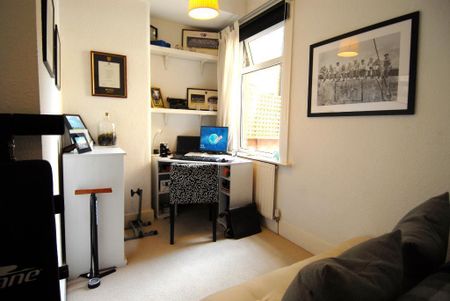 2 bedroom maisonette to rent - Photo 4