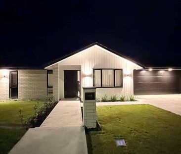 Near New Modern 4‑Bedroom Home for Rent-Lockerbie - Photo 2