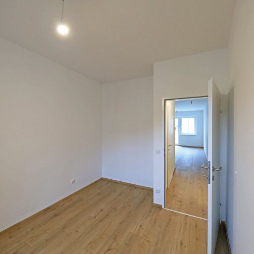 Zentrumsnahe 2 Zimmer Wohnung mit Einbauküche und Balkon - Photo 1