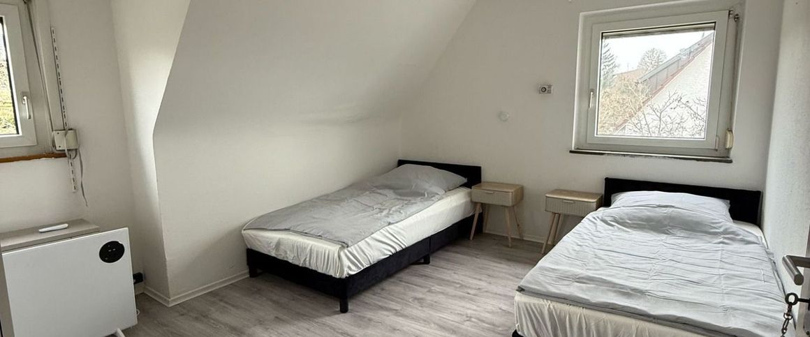 3-Zimmerwohnung mit Wlan, Tv, Küche, Bad/WC, Waschmaschine, Trockner, Garagenstellplatz und Fahrradabstellplatz - Photo 1