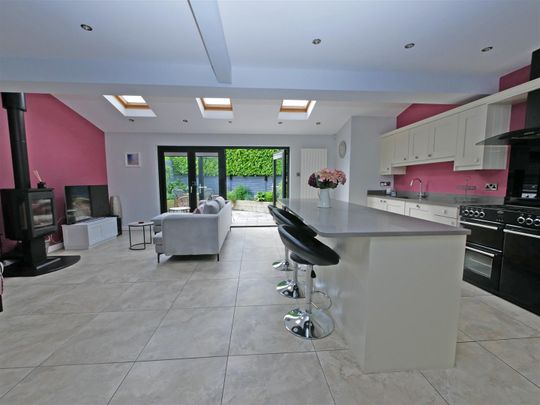 1 Carnbrae Avenue, Newton Park, Four Winds, - Photo 1