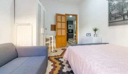 Avinguda del Cardenal Benlloch, Valencia, Valencian Community 46021 - Photo 2