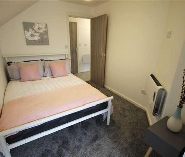 Walmsley Court, Wellington Road, Eccles, M30 - Photo 3