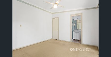 SPACIOUS FAMILY HOME WITH MULTIPLE LIVING AREAS - Photo 4