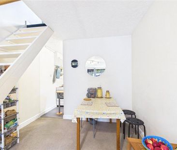 1 bedroom semi-detached house to rent - Photo 2