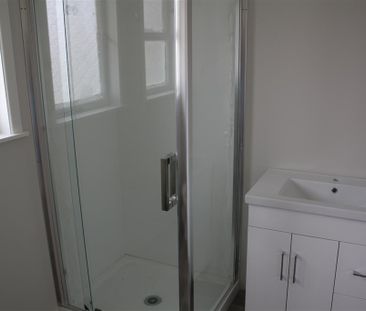 MANGERE EAST - 2 bedroom home - Photo 4