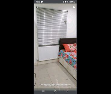 Room in a Shared House, The Crossways, TW5 - Photo 2