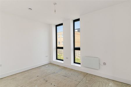 River Mews, Ealing, W7 3SN - Photo 4