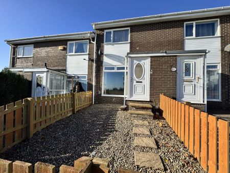 2 bedroom terraced house to rent - Photo 2