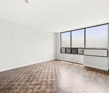 For Lease - 2360 Dundas Street Unit# 2816B, Toronto, Ontario - Photo 3
