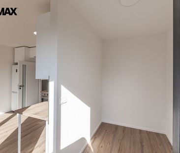 Pronájem bytu 1+kk 29 m² - Photo 1