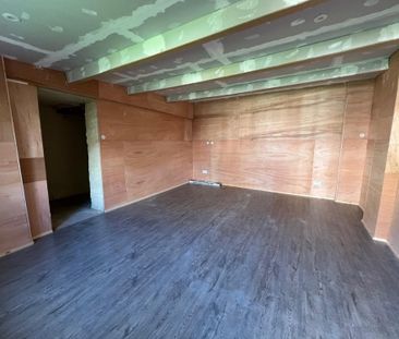 4 bedroom end of terrace house to rent - Photo 5