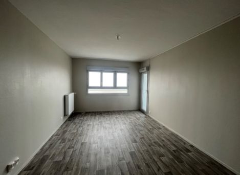 A LOUER - APPARTEMENT T3 - CHENY - Photo 1