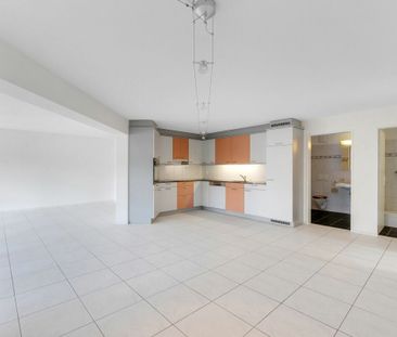 Central family apartment with two balconies - Photo 3