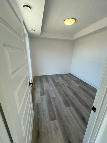 For Lease - 107 Roger Street Unit# 416, Waterloo, Ontario - Photo 3