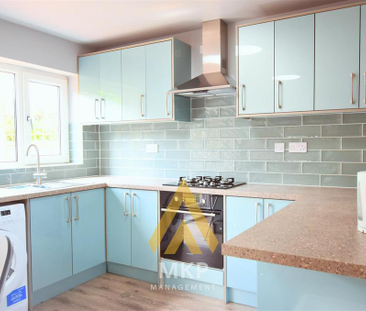 5 bedroom terraced house to rent - Photo 3