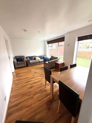 4 bedroom detached bungalow to rent - Photo 1