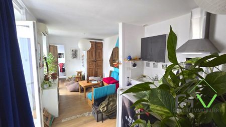 Location Appartement 1 pièce 33m² NIMES 30000 - Photo 2