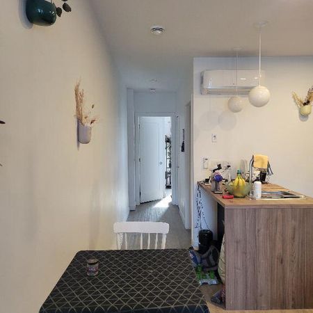 3 et demi Vieux Limoilou, disponible début juin - Photo 4