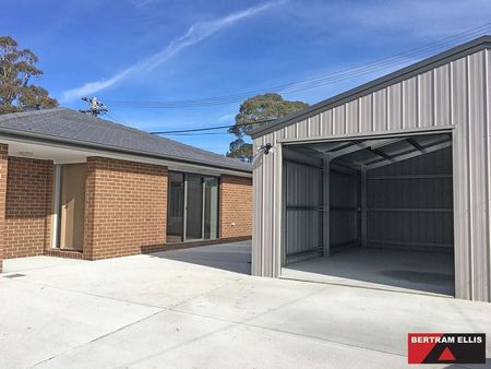 Sundrenched Two Bedroom Townhouse - Photo 5