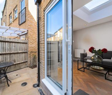 1 bedroom flat to rent - Photo 2