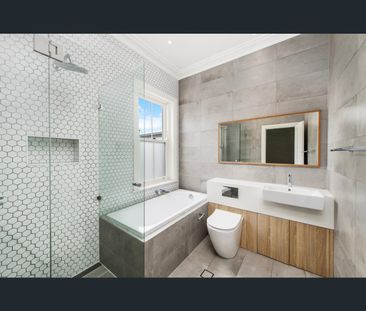 39 Ridge Street, Surry Hills, NSW 2010 - Photo 2