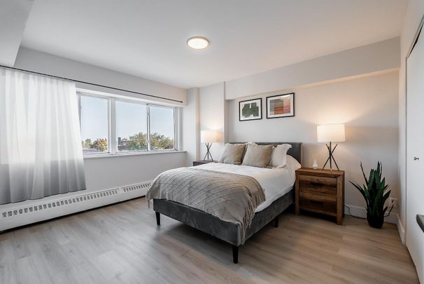 5311 Sherbrooke Street West - Photo 1