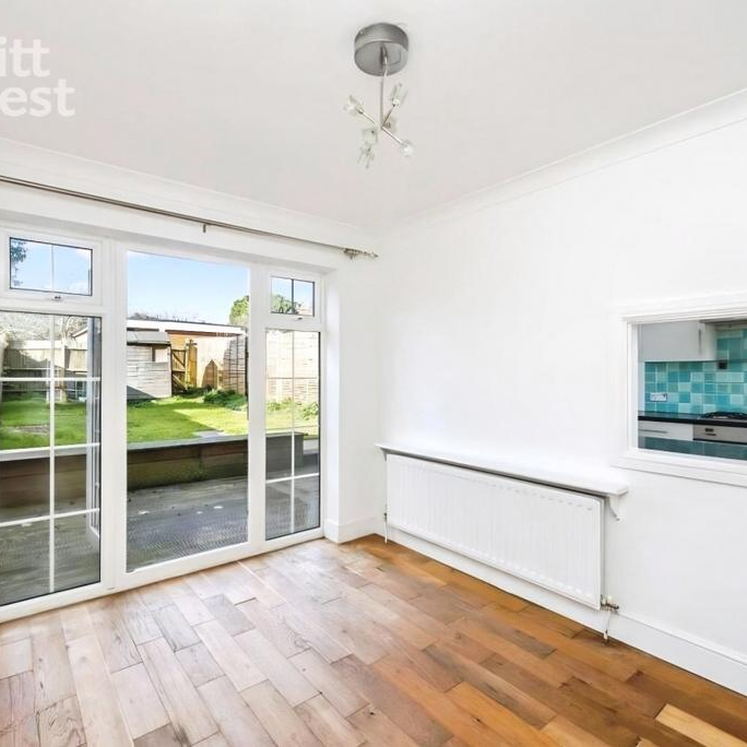 3 bedroom terraced house to rent - Photo 1