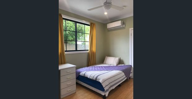 Inner City--Fully Furnished Studio, West End Centrally. Aircon, Wi-Fi, All bills included. $380/pw. Available 30/09/2025. - Photo 1