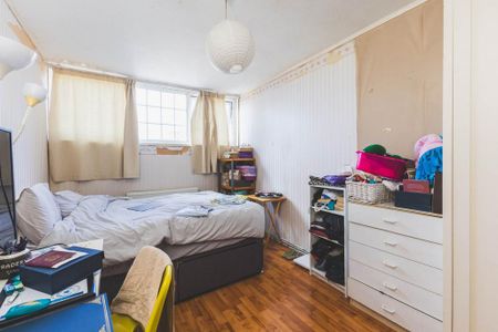 4 bedroom terraced house to rent - Photo 3