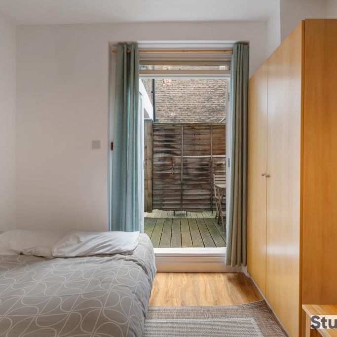 Flat 11 Fairholme Road, West Kensington W14 9JZ - Photo 1