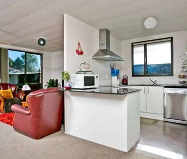 3 Bedrooms, Unsworth Heights - Photo 4