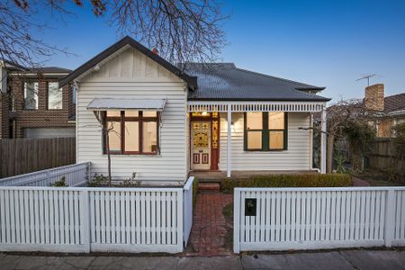 1/11 Queens Parade, Glen Iris - Photo 3