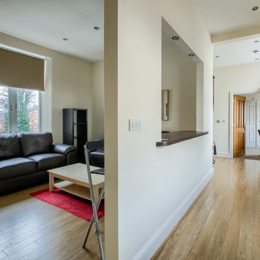 Flat to rent on - Photo 1