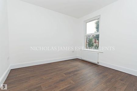 4 bedroom apartment to rent - Photo 2