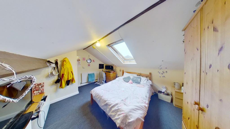 4 bedroom terraced house to rent - Photo 3