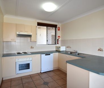 FULLY FURNISHED IN CBD! - Photo 6