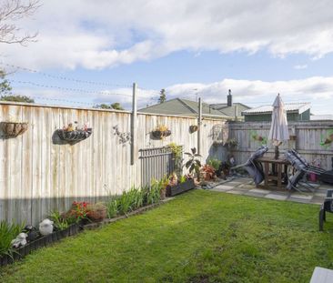 Convenient One-Bedroom Living on Lytton Road - Photo 4