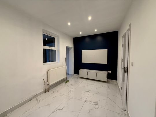 Adelaide Road, Southall, UB2 5PX - Photo 1