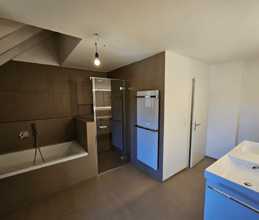 ERSTVERMIETUNG: GROSSZÜGIGE 4.5-ZIMMER-MAISONETTE IN RÜMLANG - Photo 3