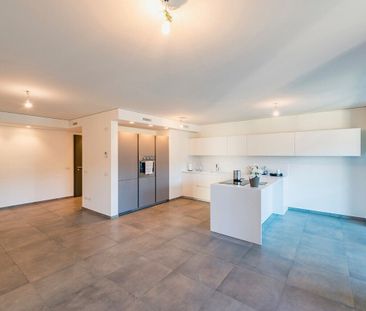 MENDRISIO – Modern 4.5-room apartment with large terrace - Photo 2