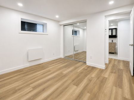 390 9e Avenue, #2 - Photo 4