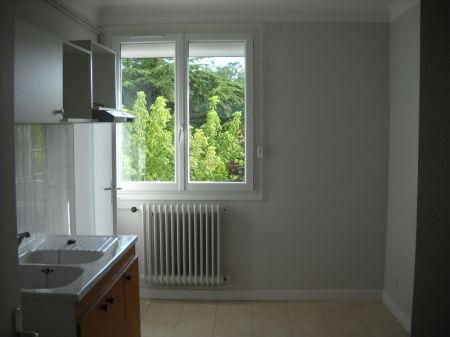Location - Appartement - 3 pièces - 60.15 m² - montauban - Photo 4
