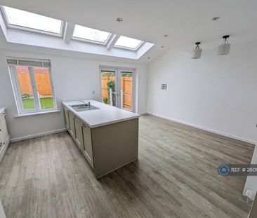 3 bedroom detached house to rent - Photo 6