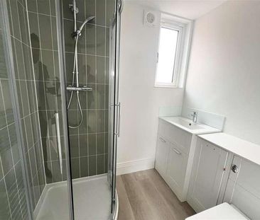 Wood Hill, Tyler Hill, CT2 - Photo 6