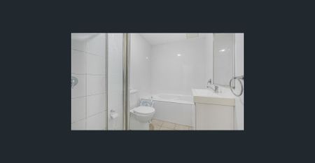 Stylish One Bedroom Apartment in Westmead - Photo 2