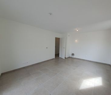 Location Appartement 3 pièces 61m² THONON LES BAINS 74200 - Photo 3